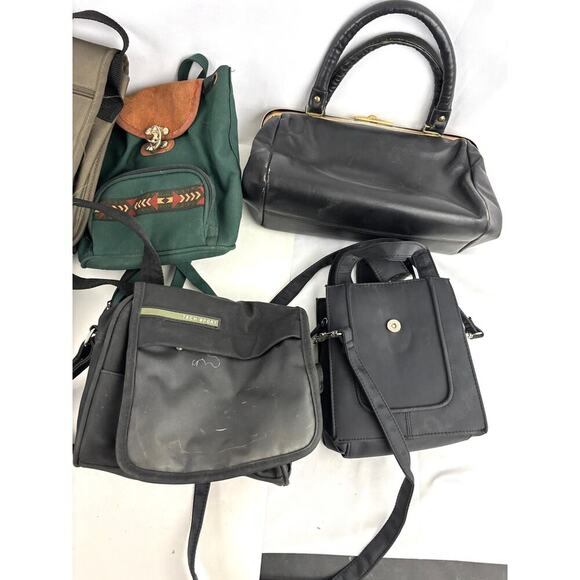 Lot of 8 VTG Purses Handbags Crossbody Backpacks Bags Y2K 1990's - Picture 5 of 9